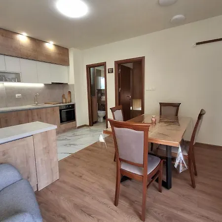 Woodsy Views 1 Bedroom Apartament Bansko