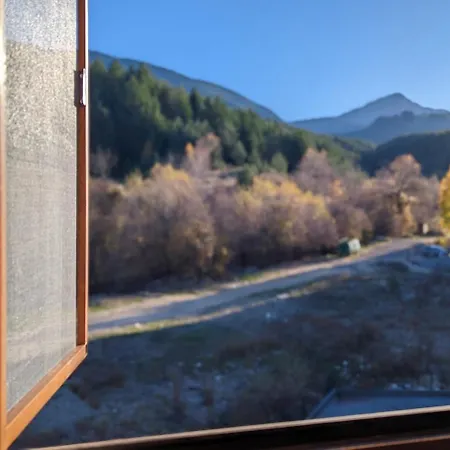 Woodsy Views 1 Bedroom * Bansko