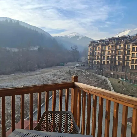 Woodsy Views 1 Bedroom * Bansko