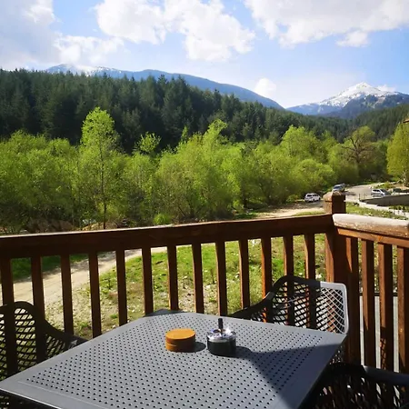 Apartment Woodsy Views 1 Bedroom