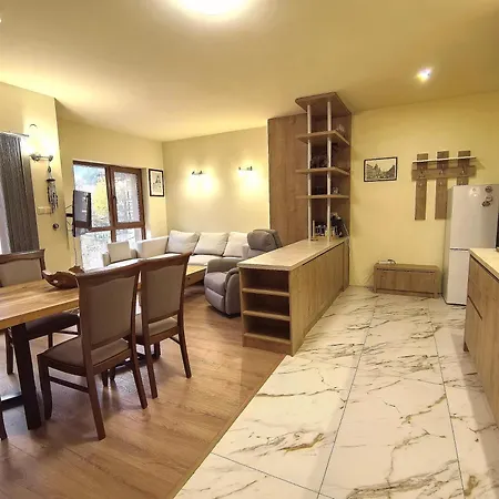 Апартаменты Woodsy Views 1 Bedroom Банско