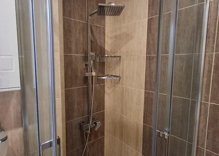 Woodsy Views 1 Bedroom Апартаменты Банско