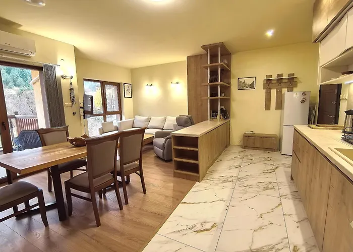 Апартаменты Woodsy Views 1 Bedroom Банско